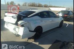 نيسان ألتيما